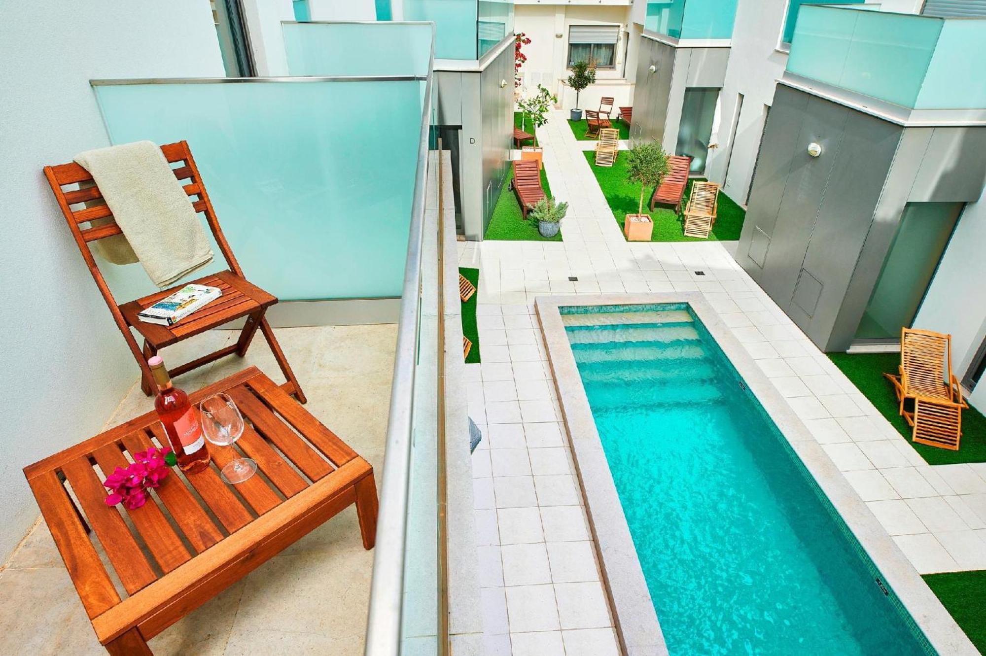 Beautiful Town Centre Townhouse With Shared Pool Villa ตาวิรา ภายนอก รูปภาพ