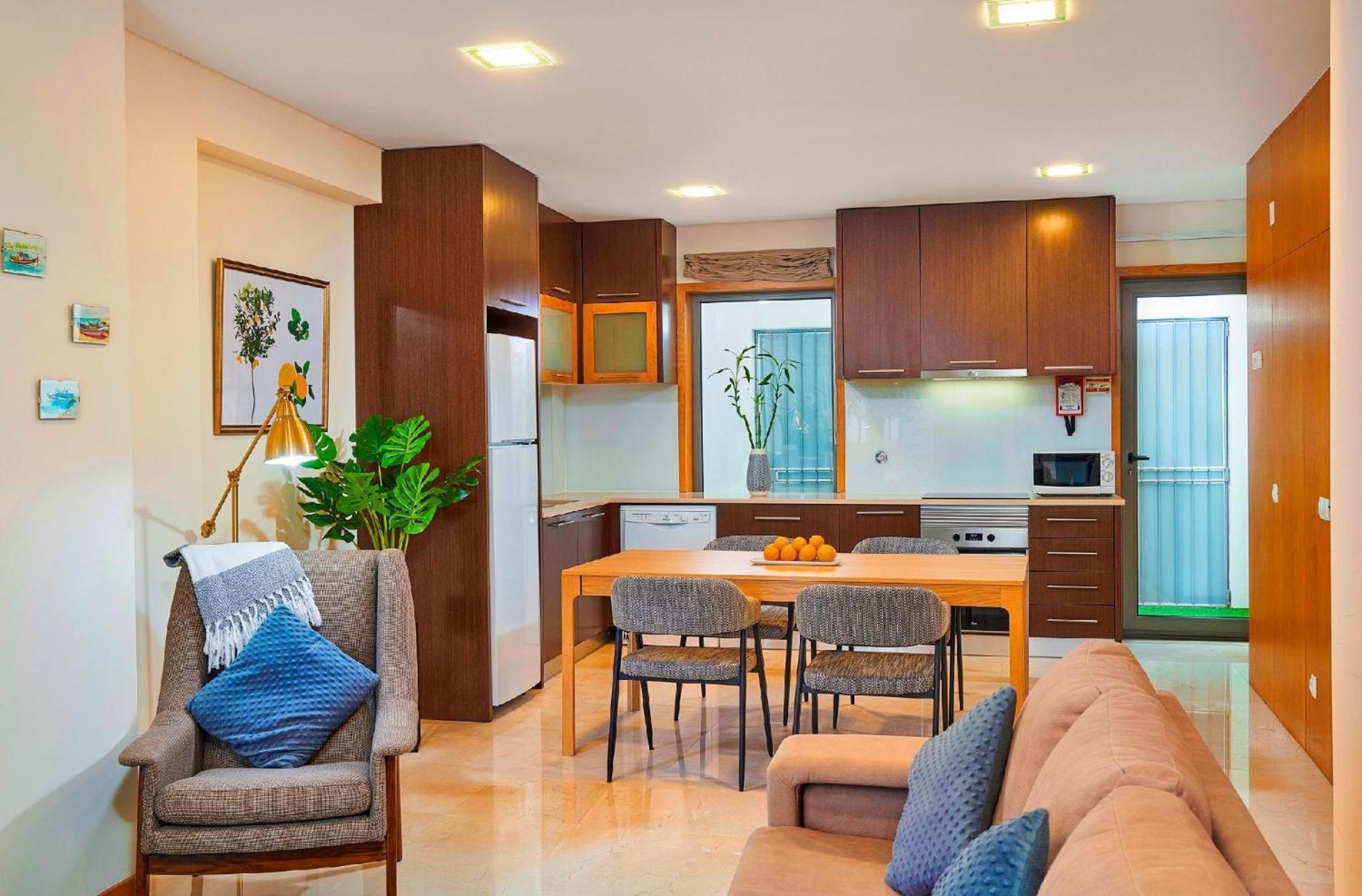 Beautiful Town Centre Townhouse With Shared Pool Villa ตาวิรา ภายนอก รูปภาพ